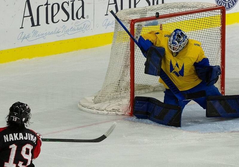 18-річний воротар збірної України з хокею запрошений для розвитку в Канакс