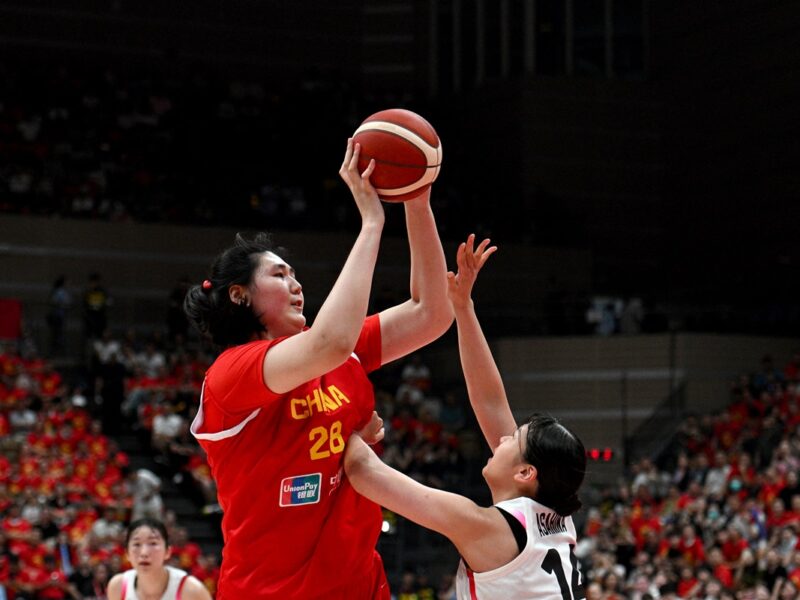 2,26 метра таланту: дебют Цзиюй став сенсацією у жіночому баскетболі