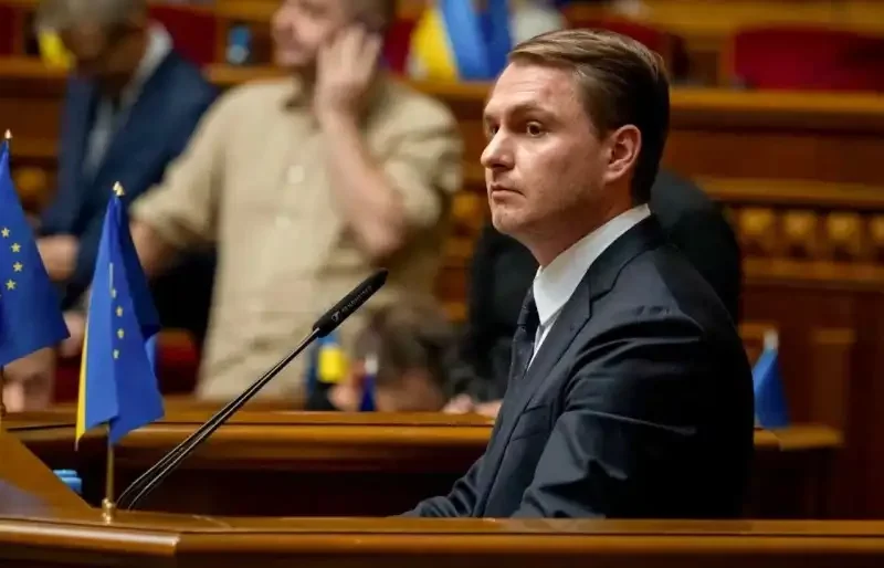 Генпрокурор Руслан Кравченко пообіцяв забезпечити законну комунікацію з бізнесом: реорганізовано профільний департамент