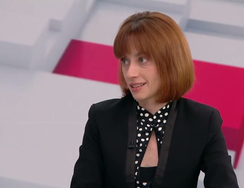 Надія Кузьмичова — про доступ до української освіти для школярів за кордоном