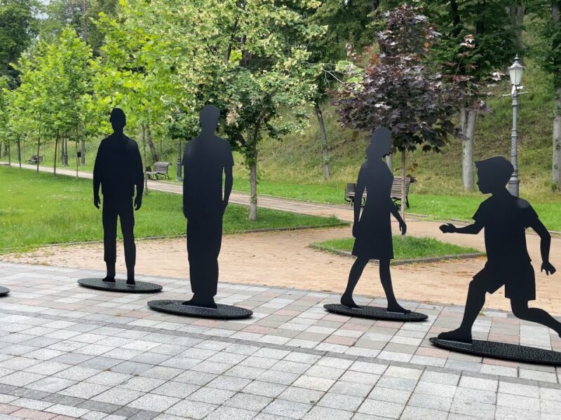 У Києві встановили інсталяцію, присвячену зниклим безвісти за особливих обставин
