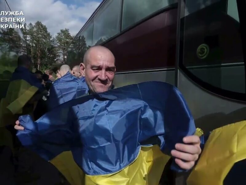 СБУ показала ексклюзивне відео обміну полоненими 26 червня
