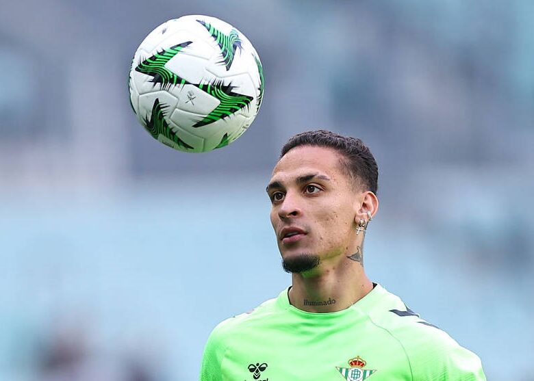 Аби піти з МЮ, гравець зі “списку Аморіма” готовий на зменшення зарплати