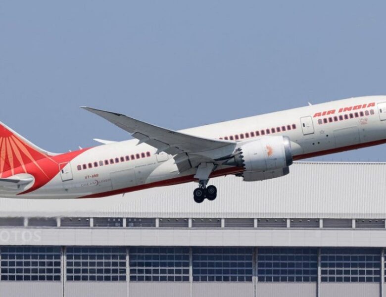 Акції Boeing впали на на 8% після катастрофи літака в Індії