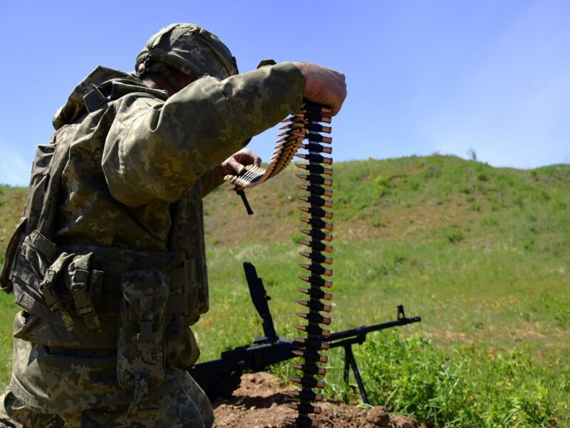 Армія РФ тисне на трьох напрямках – Генштаб