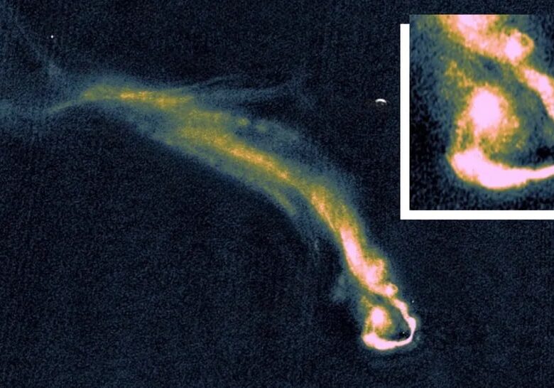 Астрономи зазирнули в радіохвостові структури скупчення галактик