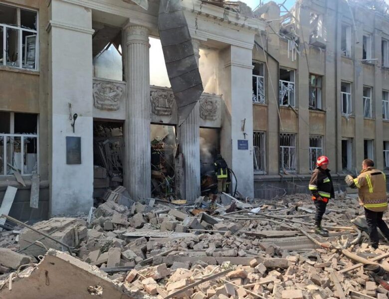 Атака по Білгород-Дністровському ліцею: кількість жертв зросла