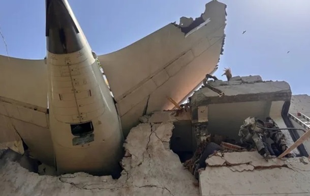 Авіакатастрофа в Індії: знайдено два чорні ящики