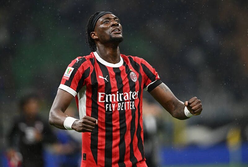 Бешикташ цікавиться конкурентом Довбика, який був в оренді Мілана