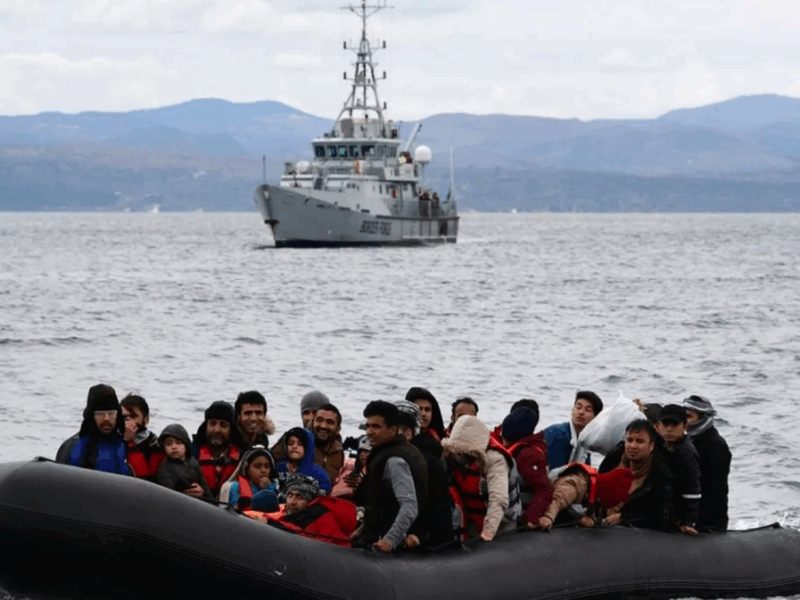 Біля берегів Греції врятували понад 600 мігрантів