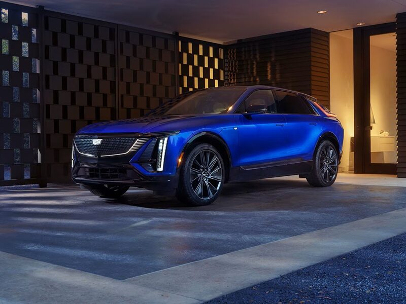 Cadillac відкликає електрокари Lyriq через проблему з дисплеєм