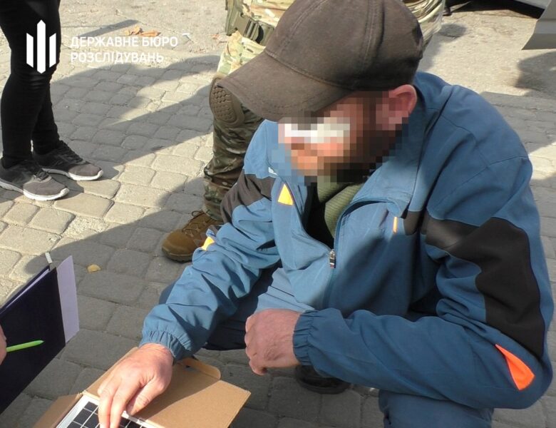 Дезертир отримав 15 років за “злив” даних про ЗСУ