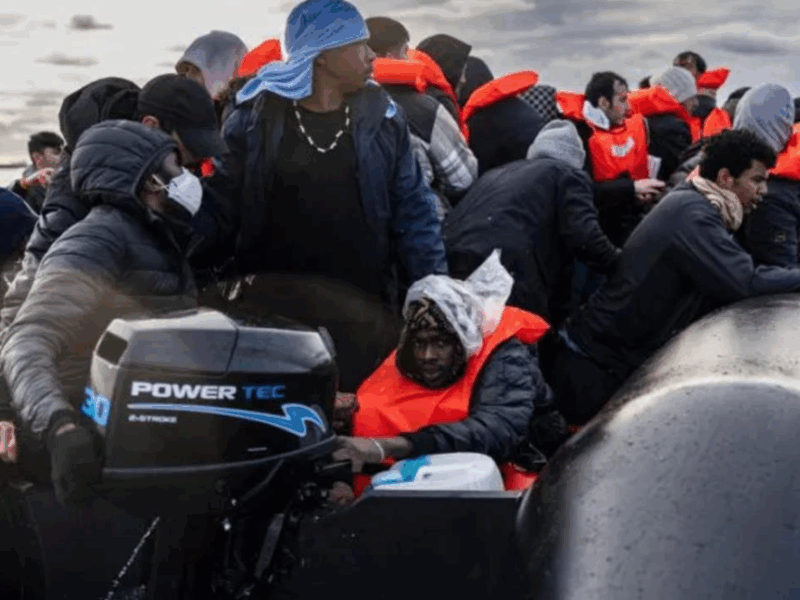 До Британії прибули 1200 мігрантів – міністр визнав втрату контролю