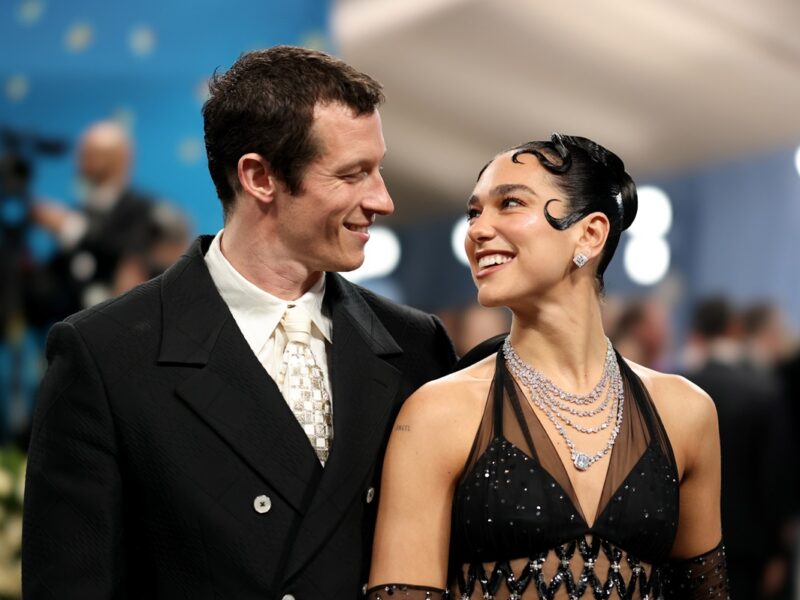 Дуа Ліпа зізналася, що заручена