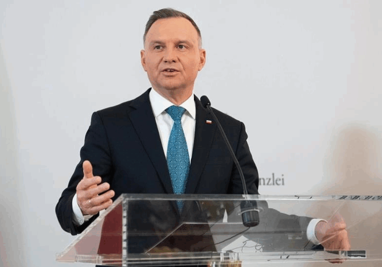 Дуда: Трамп рішуче налаштований завершити війну в Україні