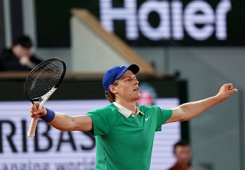 Джокович поступається в півфіналі Ролан Гаррос першій ракетці світу