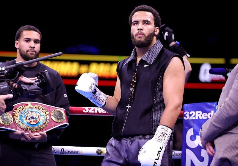 Ексчемпіон світу оцінив шанси Ітауми у бою з Вайтом