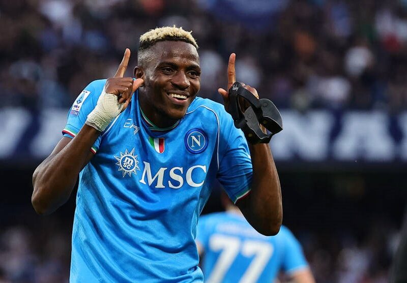 Форвард Наполі Осімген у Саудівську Аравію ні ногою