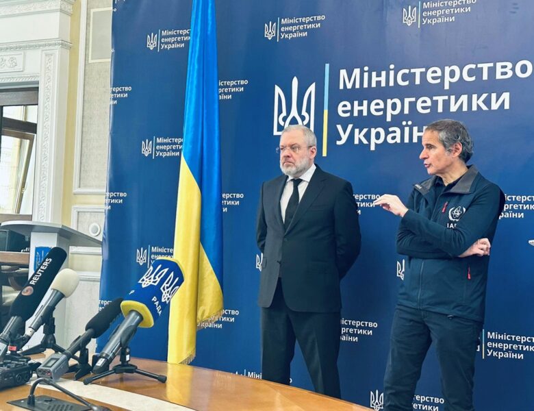 Глава МАГАТЕ прибув з візитом в Україну