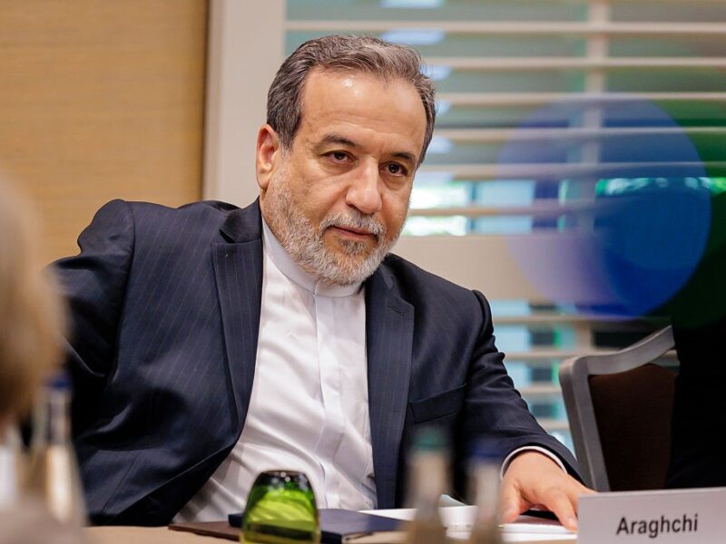 Глава МЗС Ірану летить до Путіна