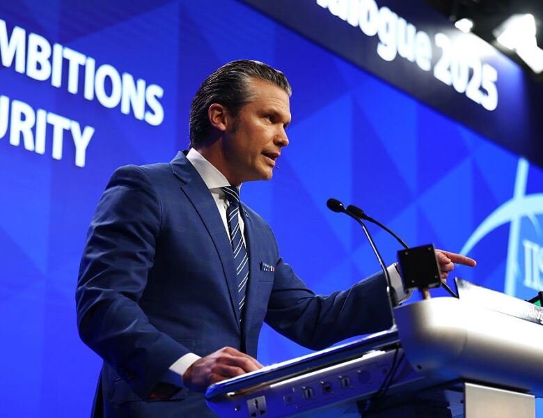 Глава Пентагону вперше не візьме участі у Рамштайні – ЗМІ