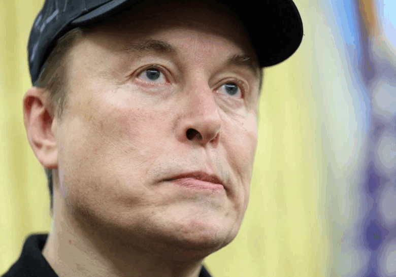 Ілон Маск відреагував на удари по аеродромах в РФ