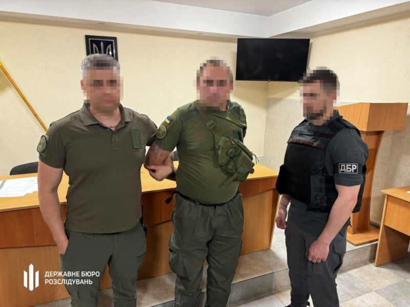 Інспектор колонії на Запоріжжі постачав наркотики засудженим