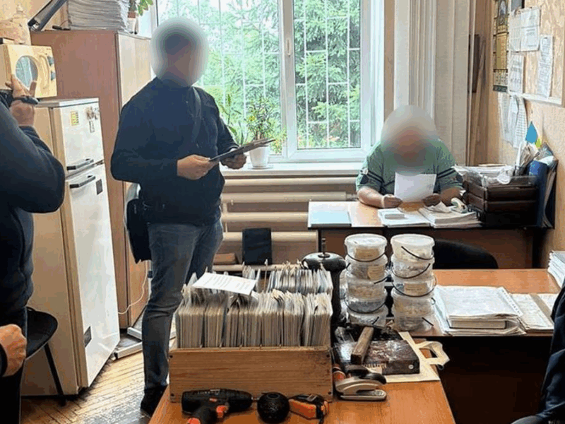 Керівництво ритуальної служби вкрало 21 млн, оформивши “мертві душі”