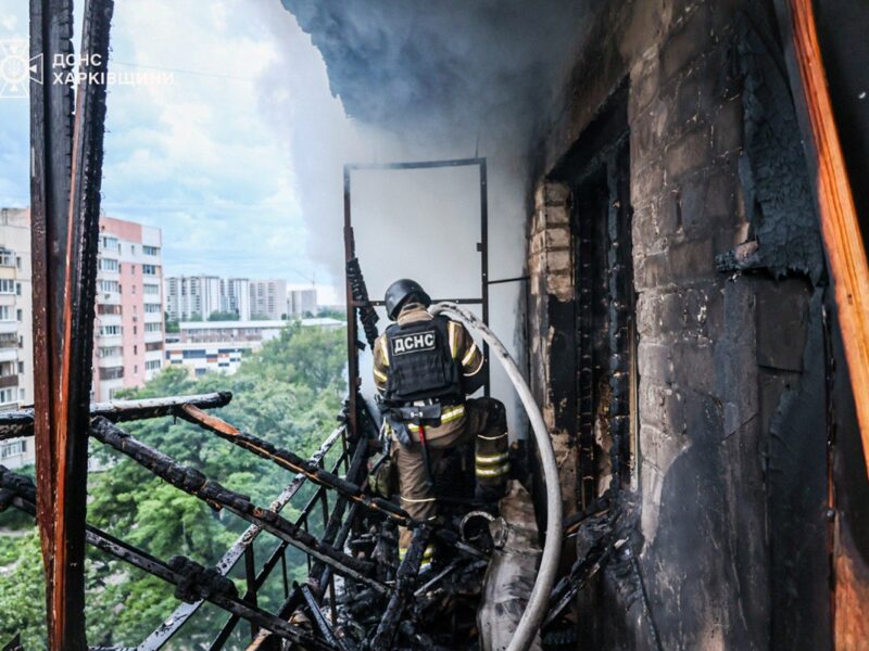 Харків зазнав авіаудару, є загиблі