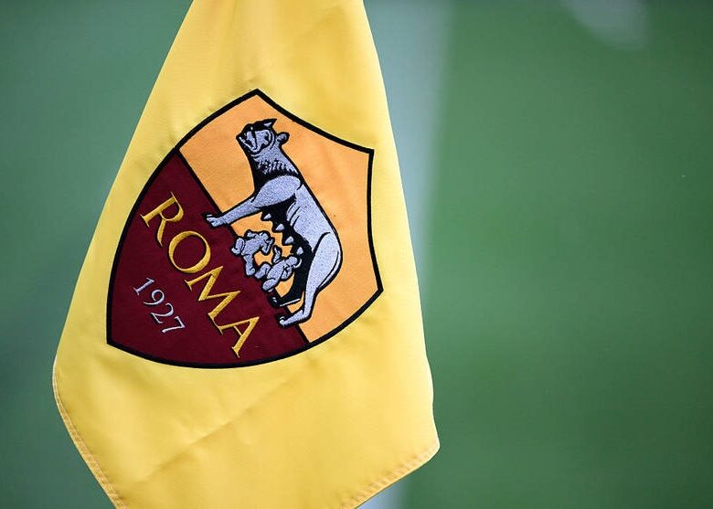 Клуб Довбика змінив офіційний герб