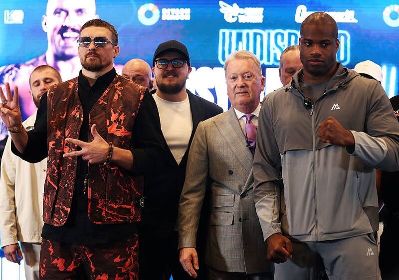 Колишній боксер оцінив шанси у реванші Усик – Дюбуа