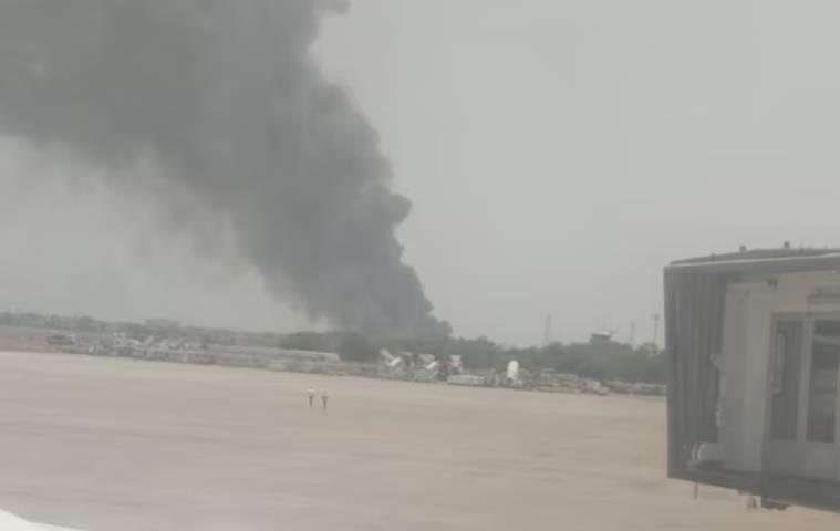 Літак Air India розбився в індійському Ахмедабаді