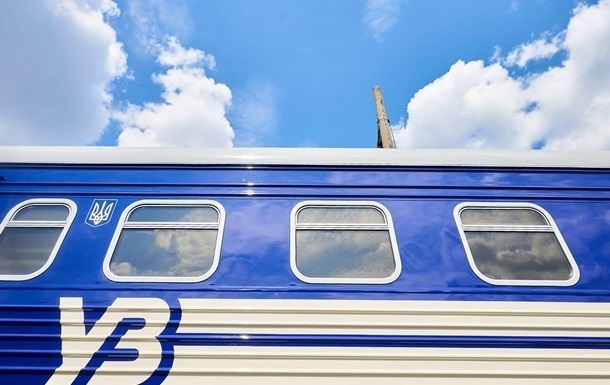 Літній сезон: Укрзалізниця розповіла, на які напрямки додала поїздів
