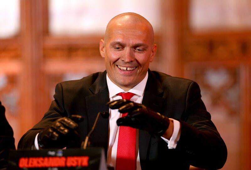 Ломаченко, брате, ти був крутий: Усик сказав на прощання Ломаченка з боксом