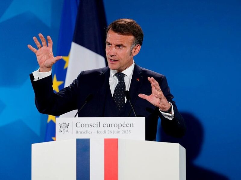 Макрон пояснив, яким має бути 18 пакет санкцій ЄС