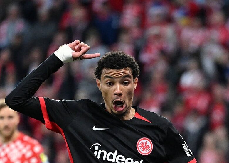 Манчестер Юнайтед долучився до гонки за французького форварда