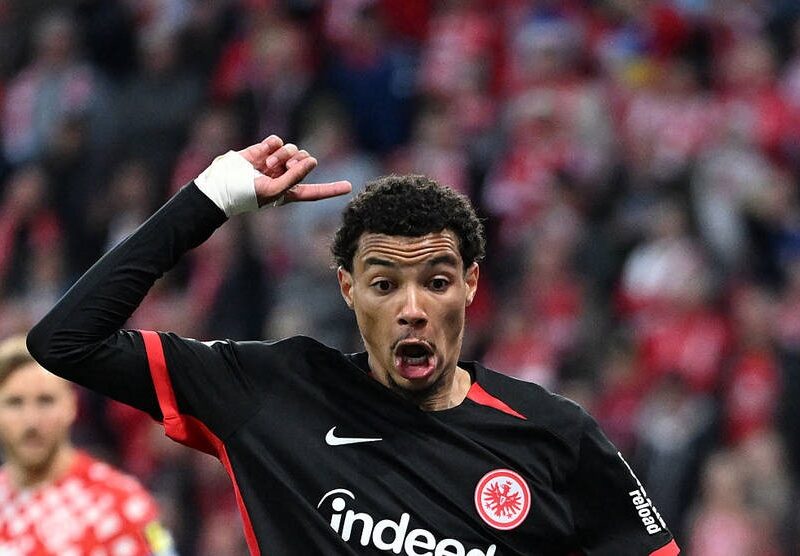 Манчестер Юнайтед долучився до гонки за французького форварда