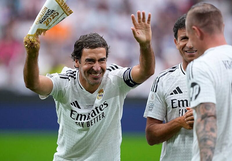 Матч легенд Реала і Боруссії завершився результативною нічиєю