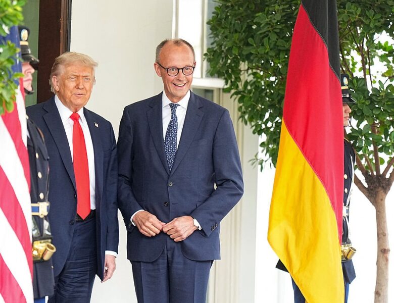 Мерц вручив Трампу неочікуваний подарунок