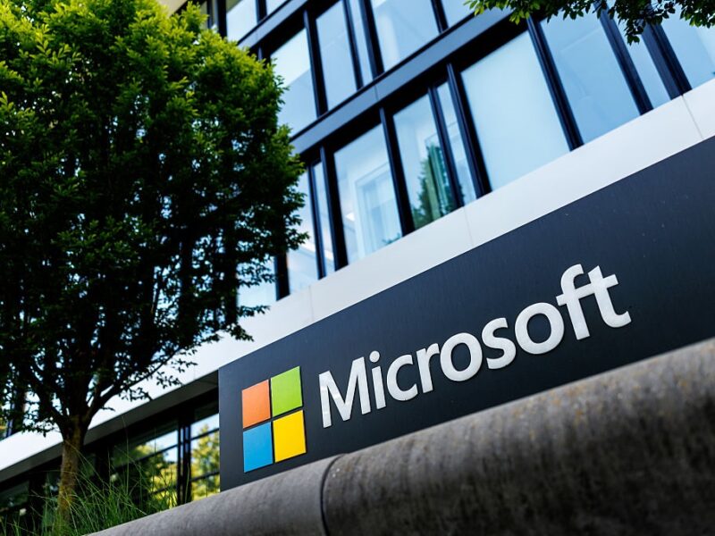 Microsoft додатково звільнила сотні людей