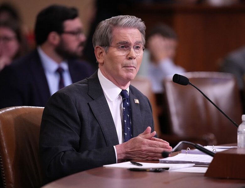 Мінфін США вважає, що країна влітку зіткнеться з дефолтом