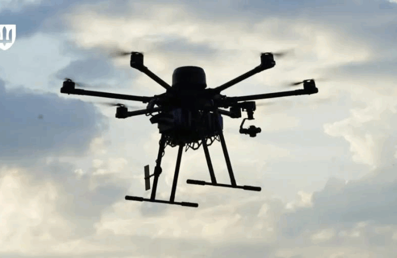 Міноборони допустило до фронту новий бомбардувальний гексакоптер