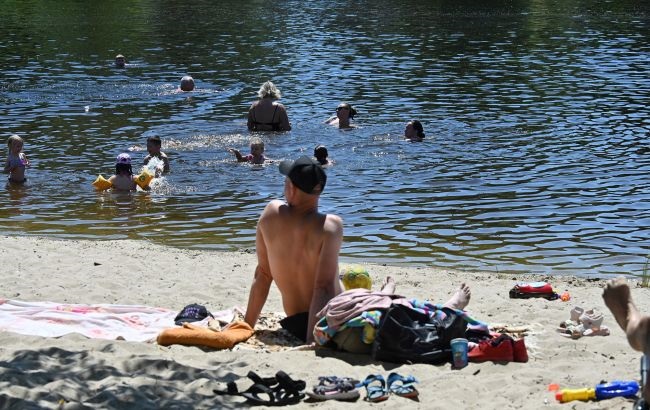 МОЗ попереджає: приблизно чверть пляжів небезпечні для купання