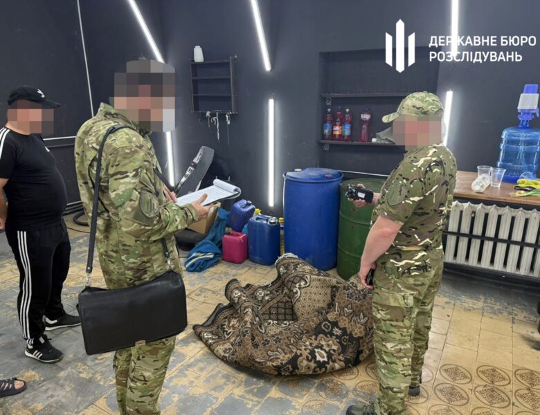 На Франківщині викрили військових на розкраданні пального