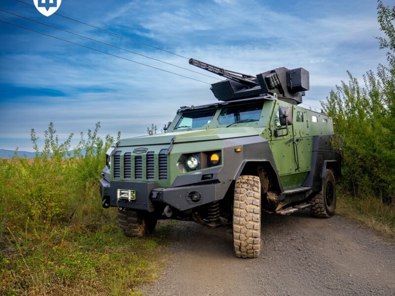 На озброєння ЗСУ спорядили два бронеавтомобілі класу MRAP