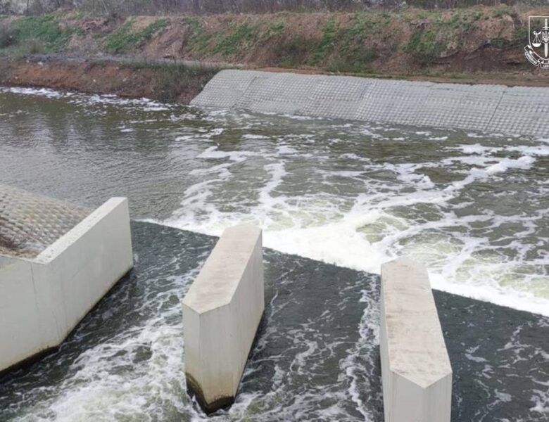 На відбудові водогону після підриву Каховської ГЕС привласнили 240 млн