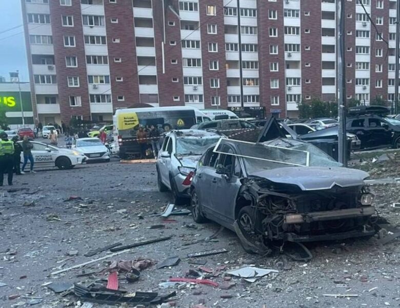 Наслідки атаки на Київ: серед постраждалих поліціянт