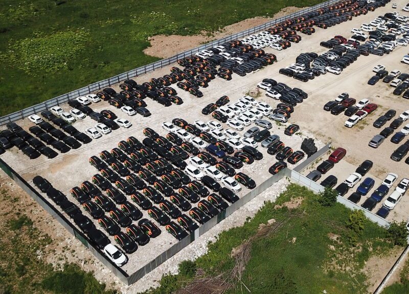 Навіть не думали, що буде так погано: продажі авто в РФ обвалилися на 28%