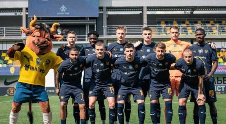 Названі зарплати футболістів клубів, які отримали путівку в УПЛ