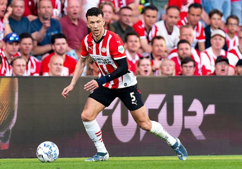 Нідерландський ПСВ продовжив контракт з досвідченим хорватом